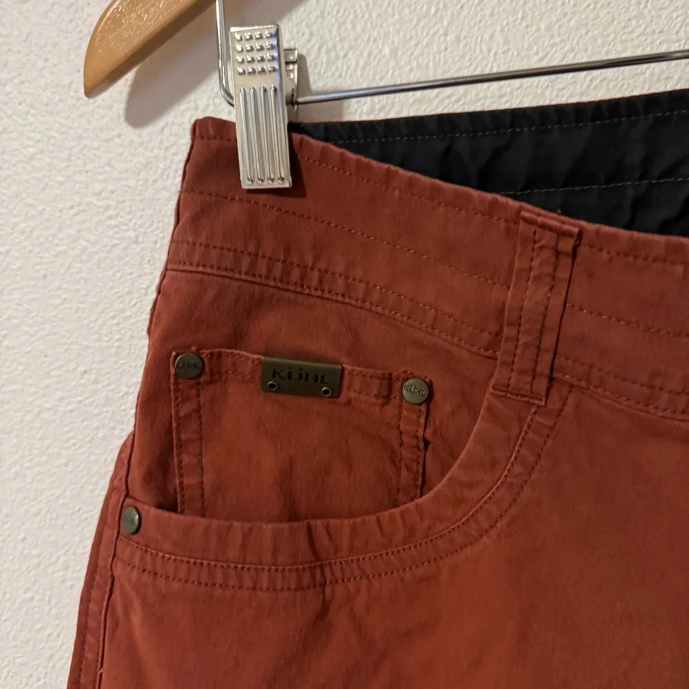 Kuhl Revolvr Shorts Red Brown Patinadye Cotton Gorpcore Outdoor UPF Casual-32